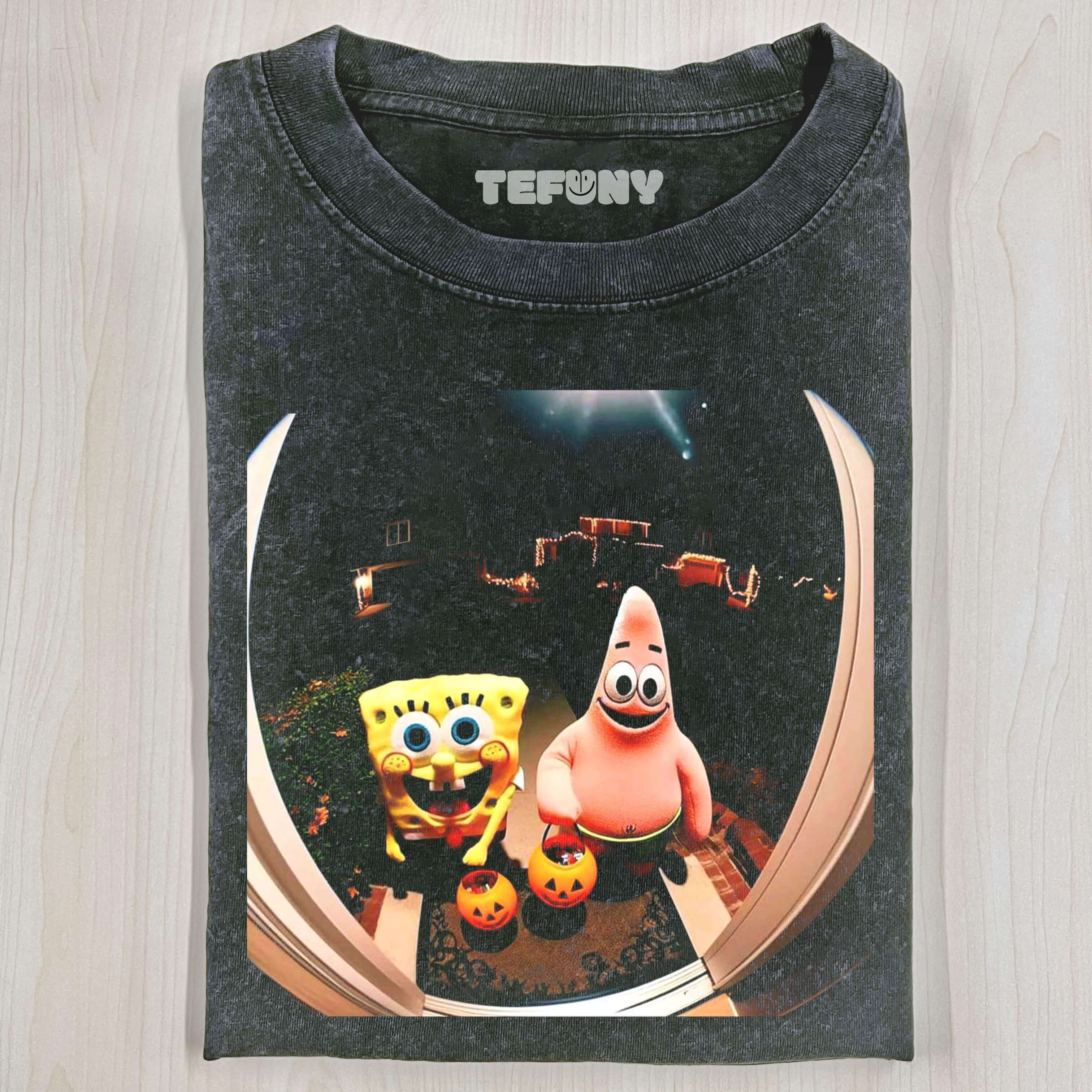 SPONGEBOB GOES TO TRICK-OR-TREATING ON HALLOWEEN T-SHIRT
