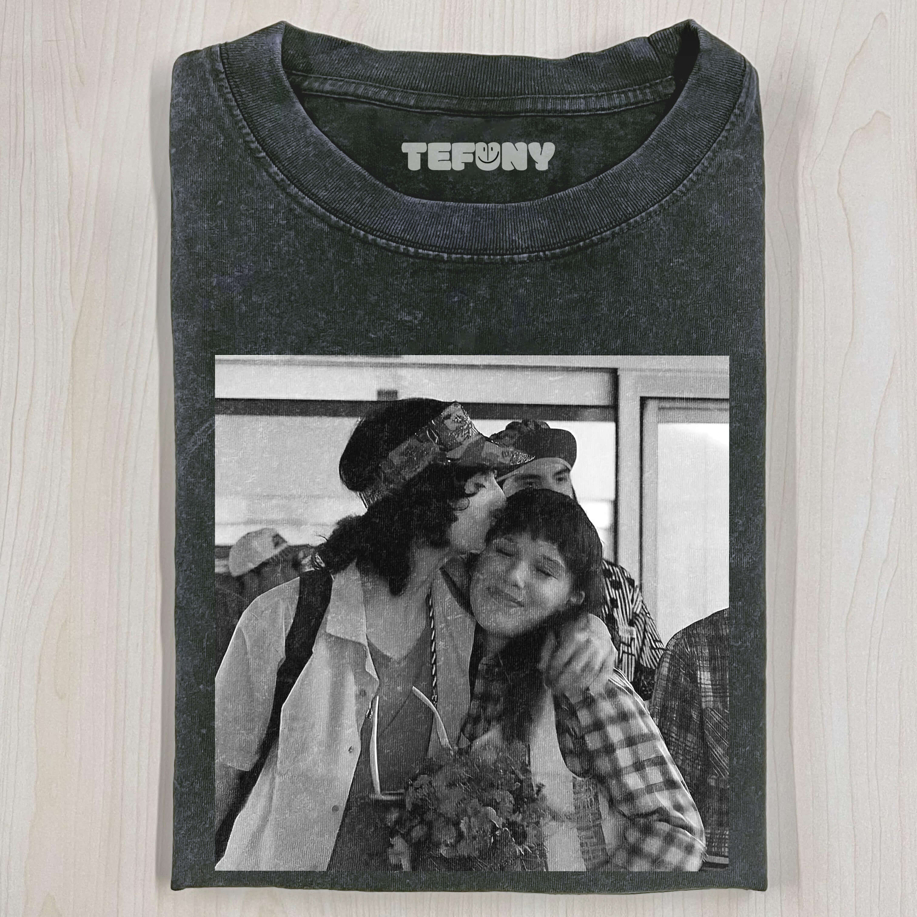 STRANGER THINGS V8 TEE
