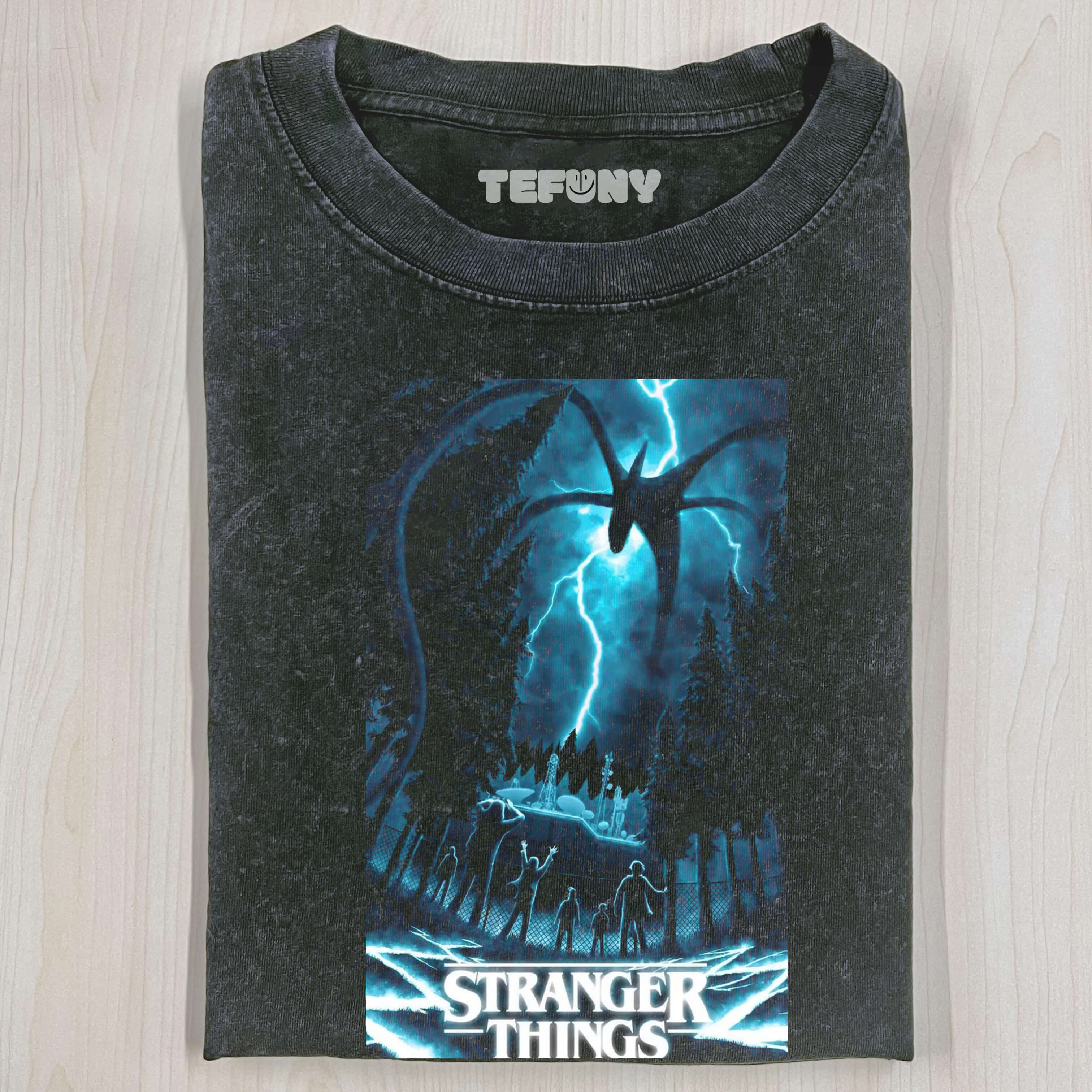 STRANGER THINGS V2  T-THIRT