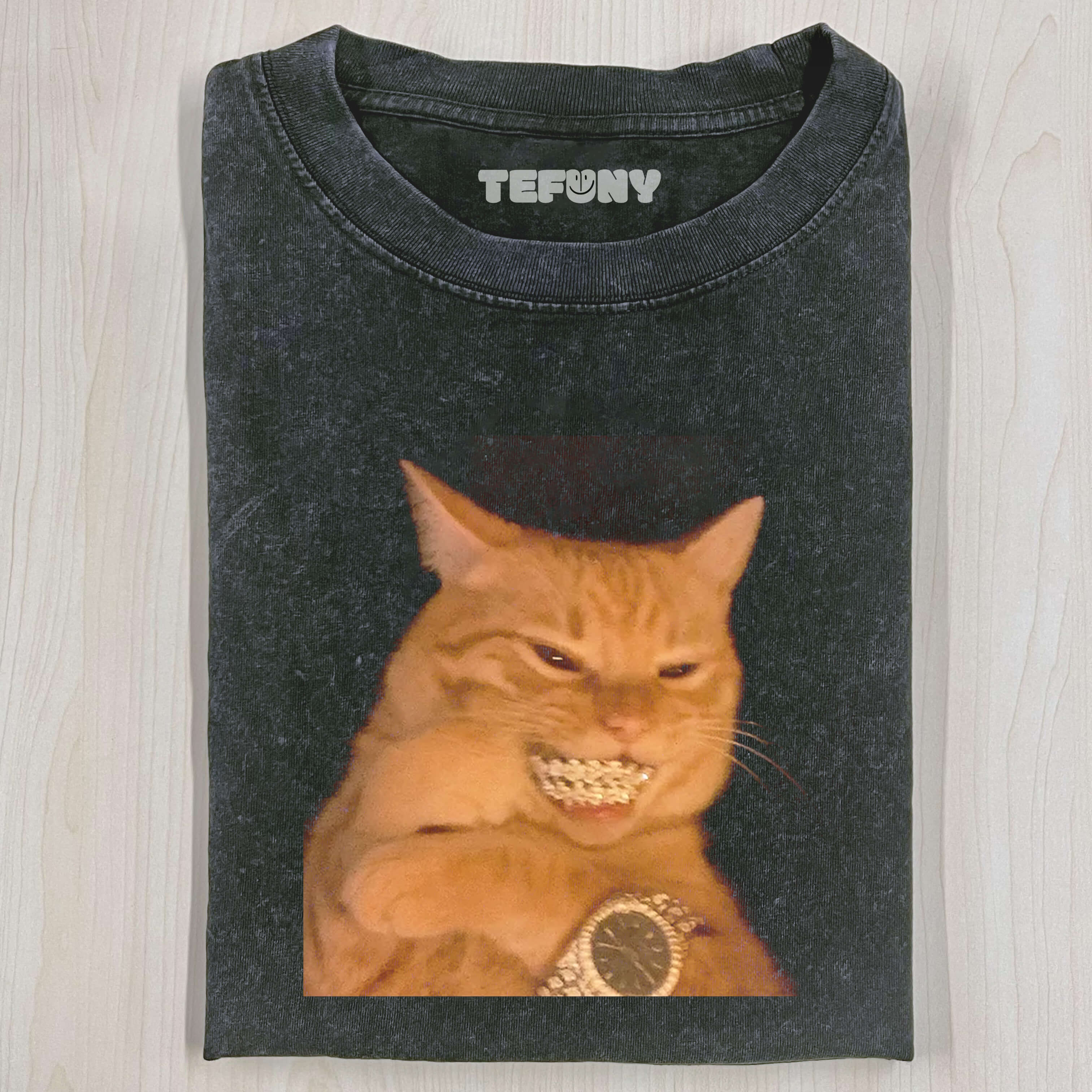 STREET STYLE & CAT TEE