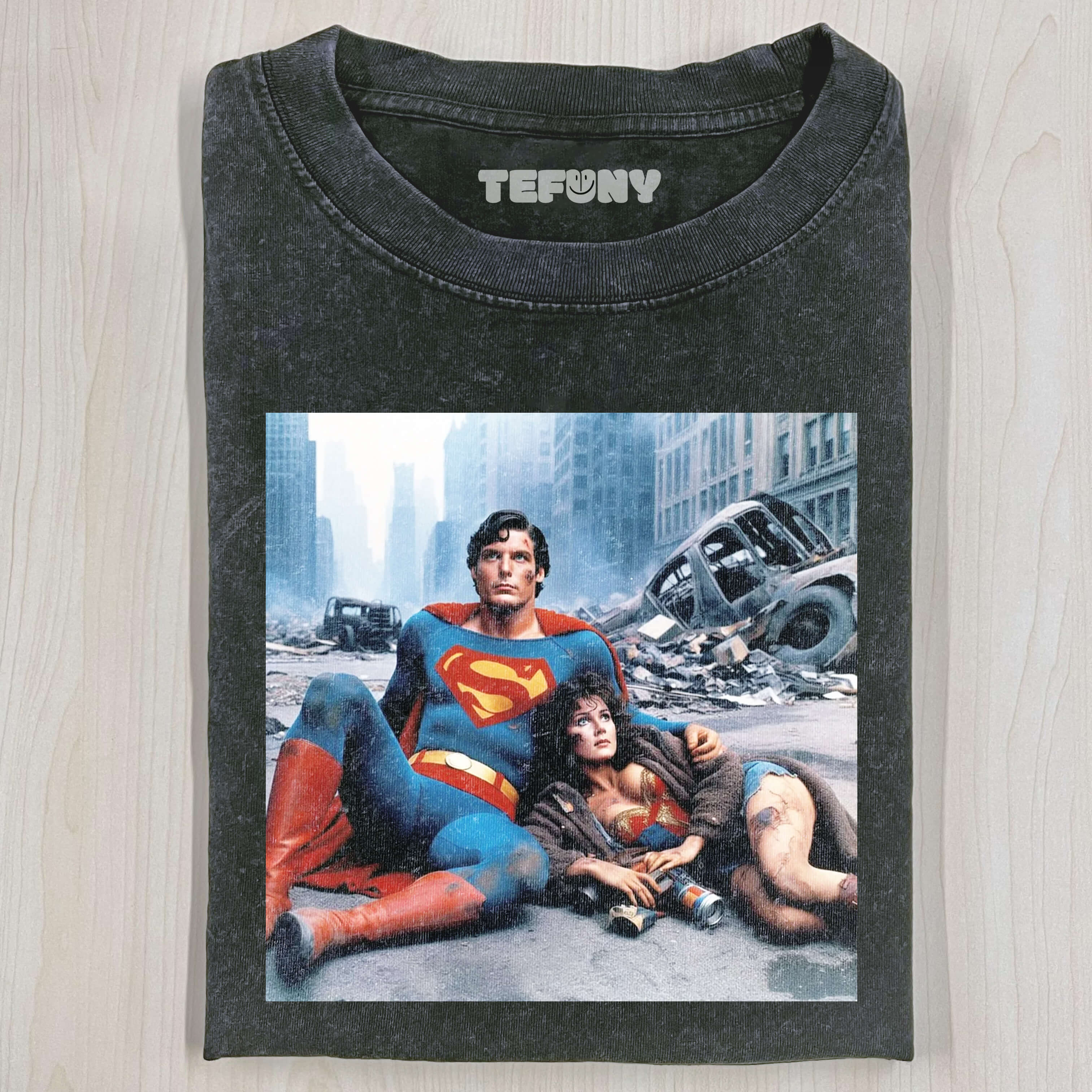 SUPERMAN & WONDERWOMAN T-SHIRT