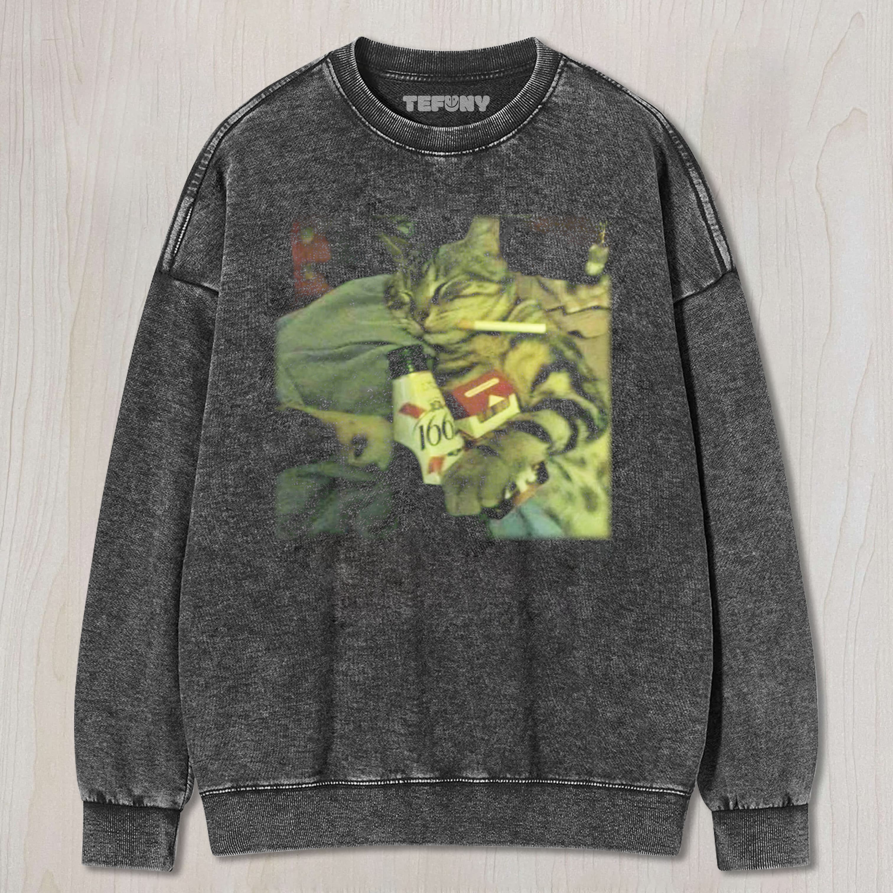 THE CAT HOLDING CIGARETTES AND ALCOHOL TEE & SWEAT & HOOD