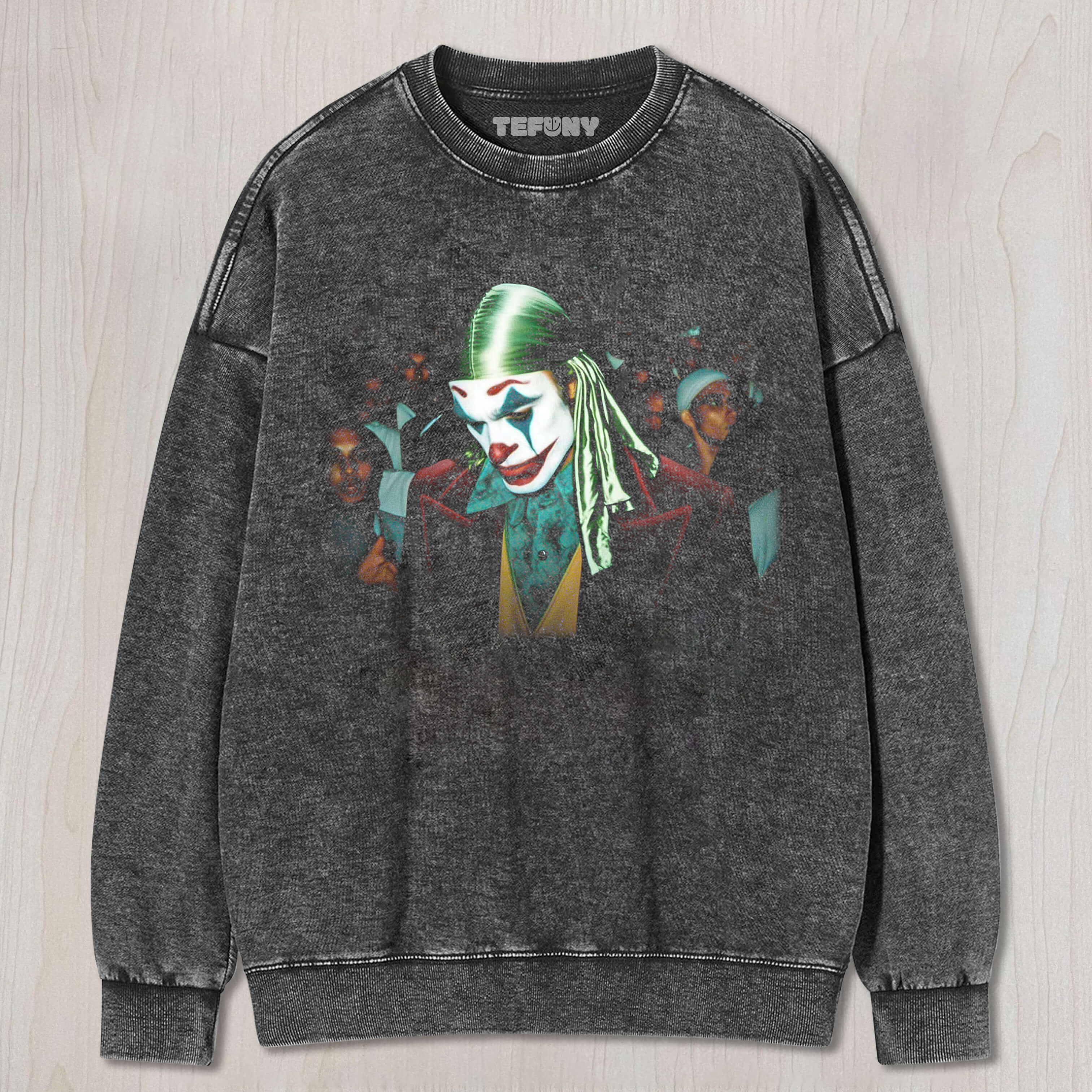 JOKER WEARING A HEADSCARF TEE & SWEAT & HOOD