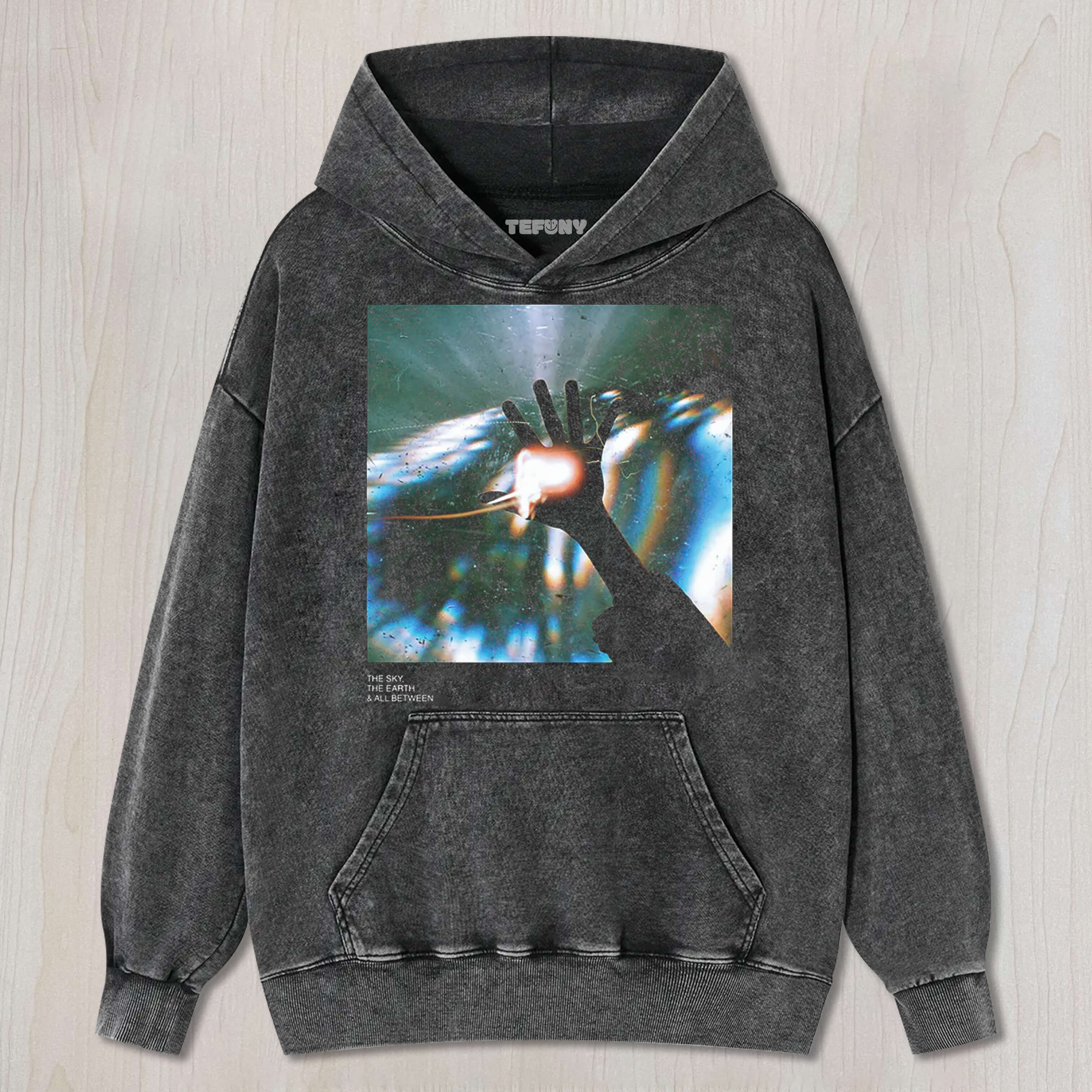 THE SKY THE EARTH EU UK AUTUMN 2025 TOUR TEE & SWEAT & HOOD