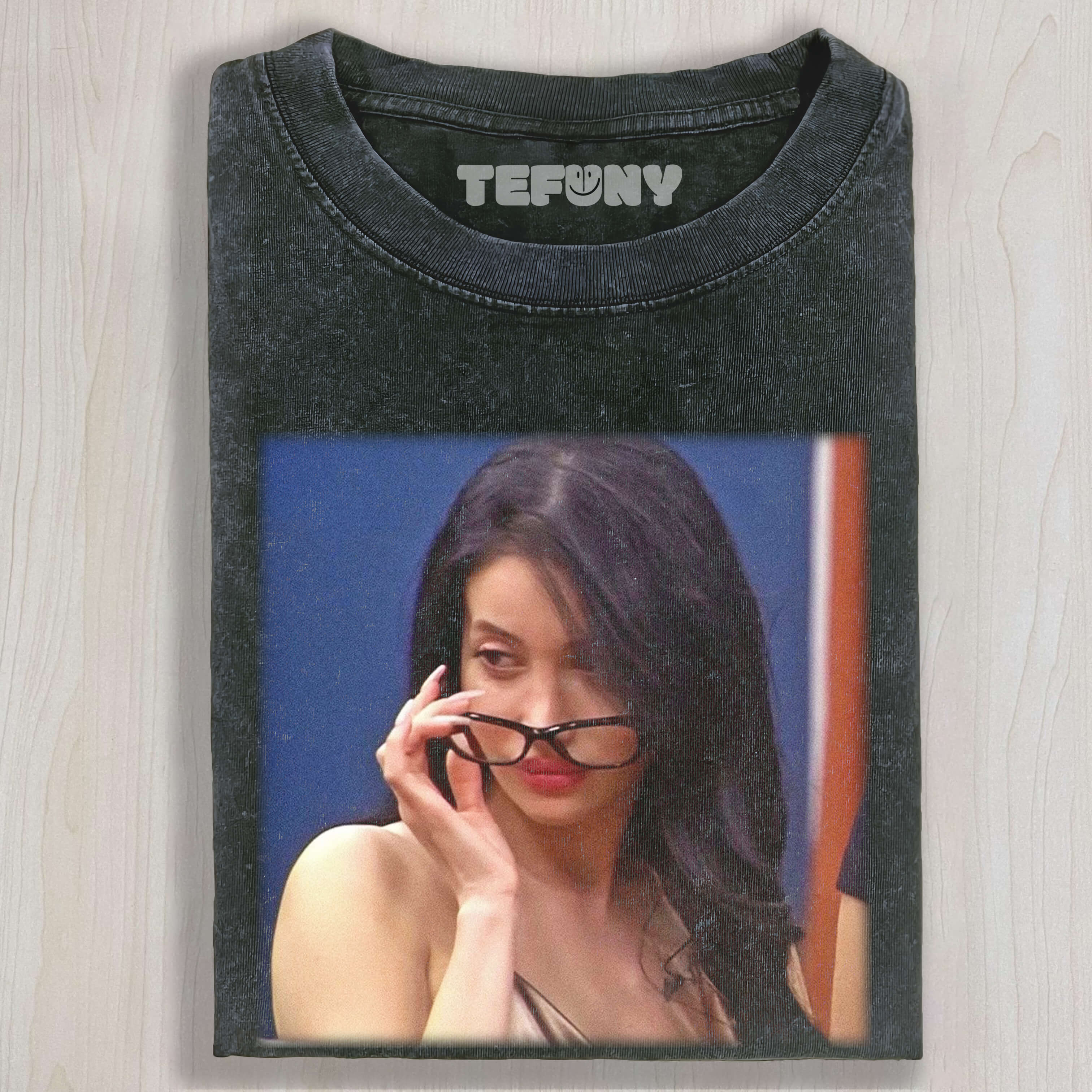 THE WOMAN WHO TOOK OFF HER GLASSES TEE & SWEAT & HOOD