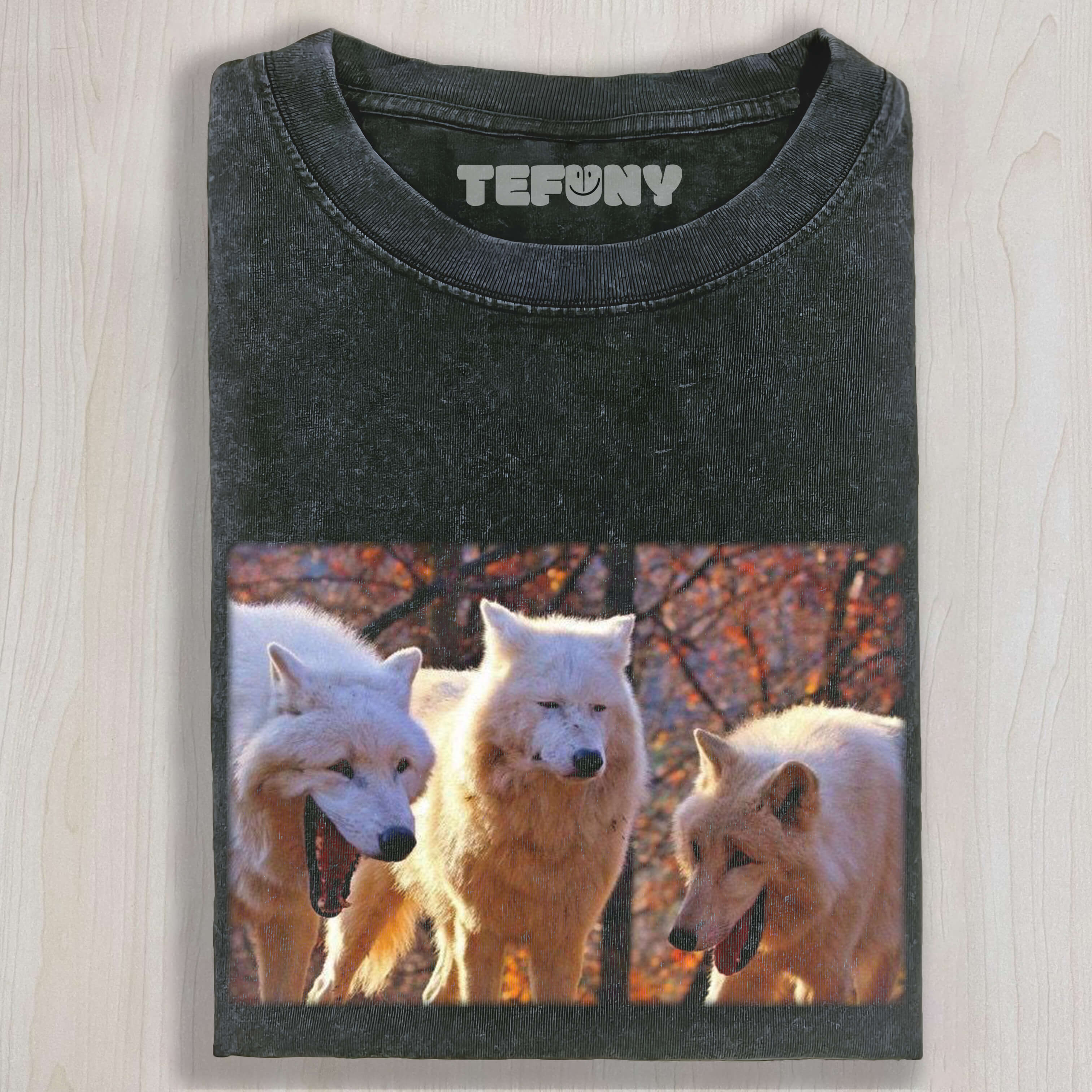 THREE FUNNY WOLVES T-SHIRT