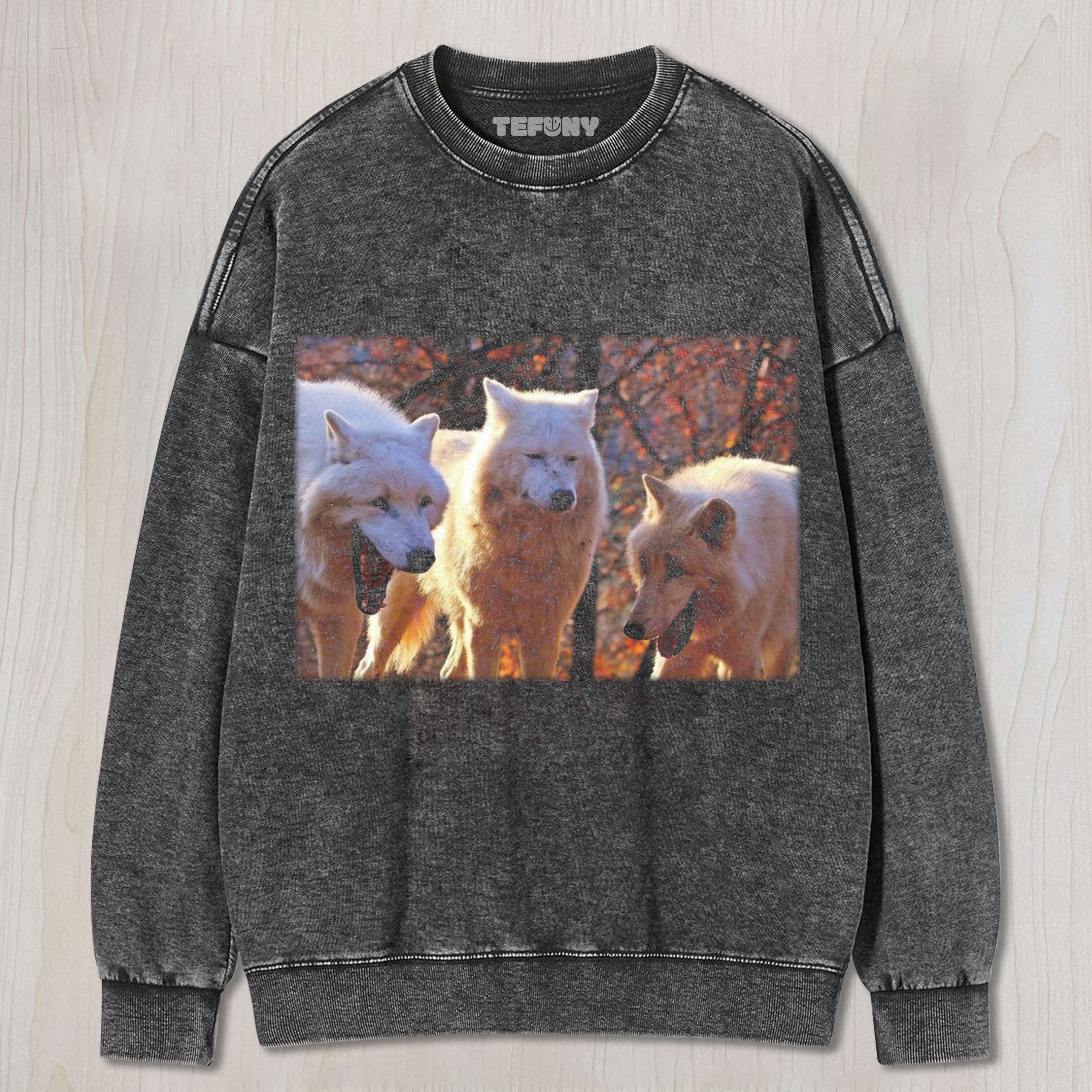 THREE FUNNY WOLVES T-SHIRT