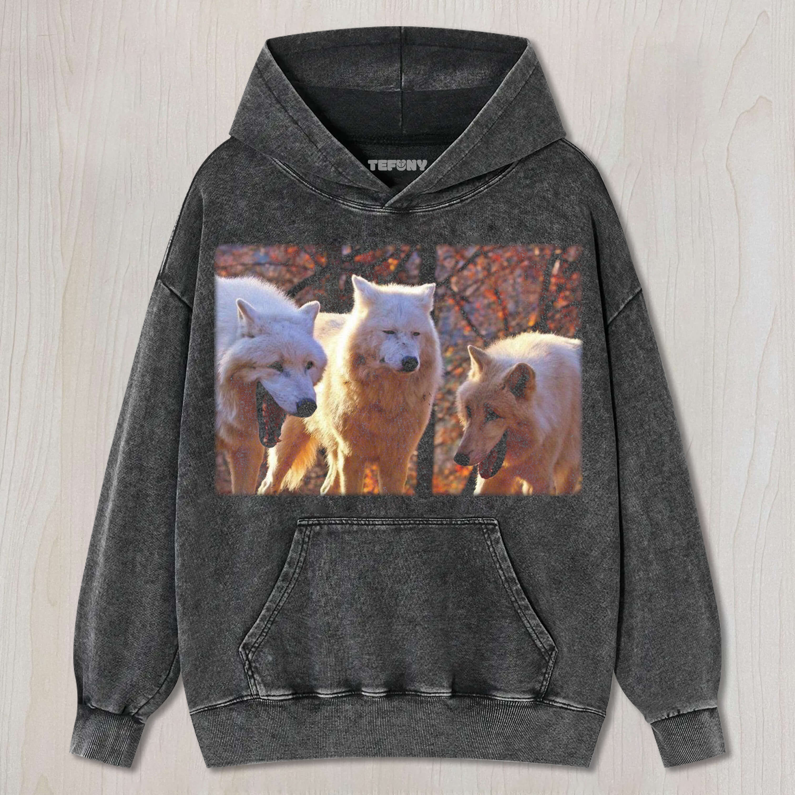 THREE FUNNY WOLVES T-SHIRT