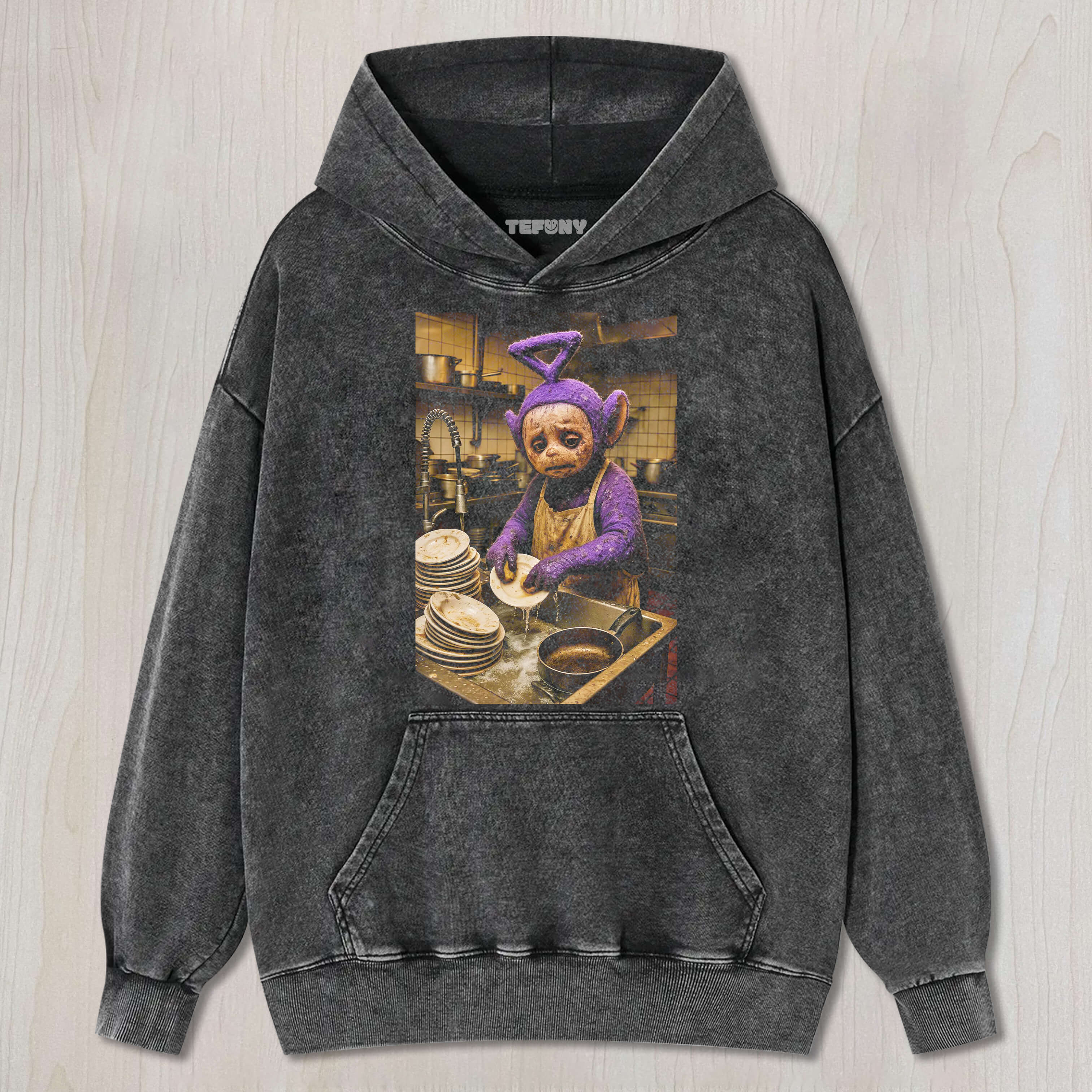 TINKY WINKY WASHING DISHES T-SHIRT