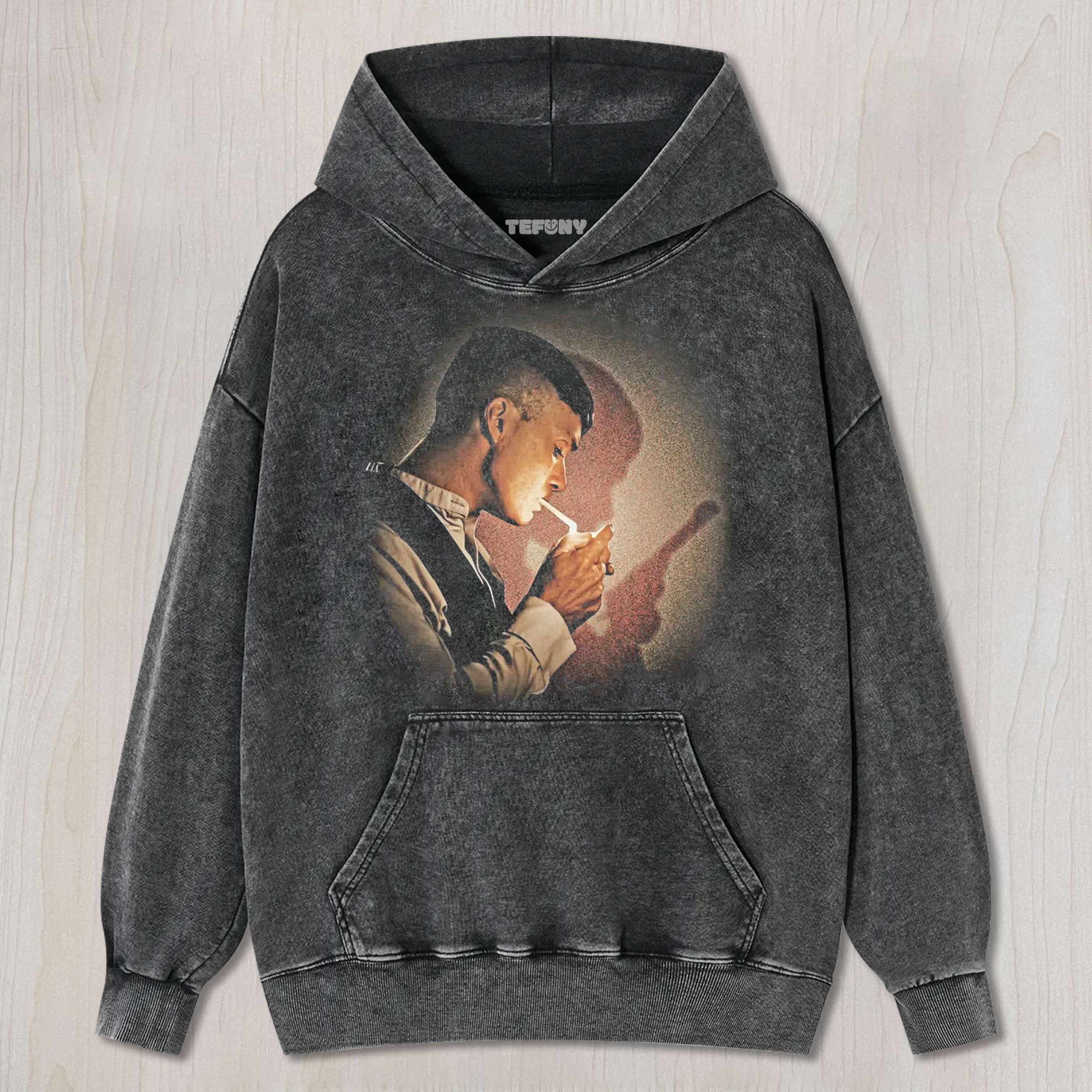 TOMMY SHELBY SMOKING T-SHIRT