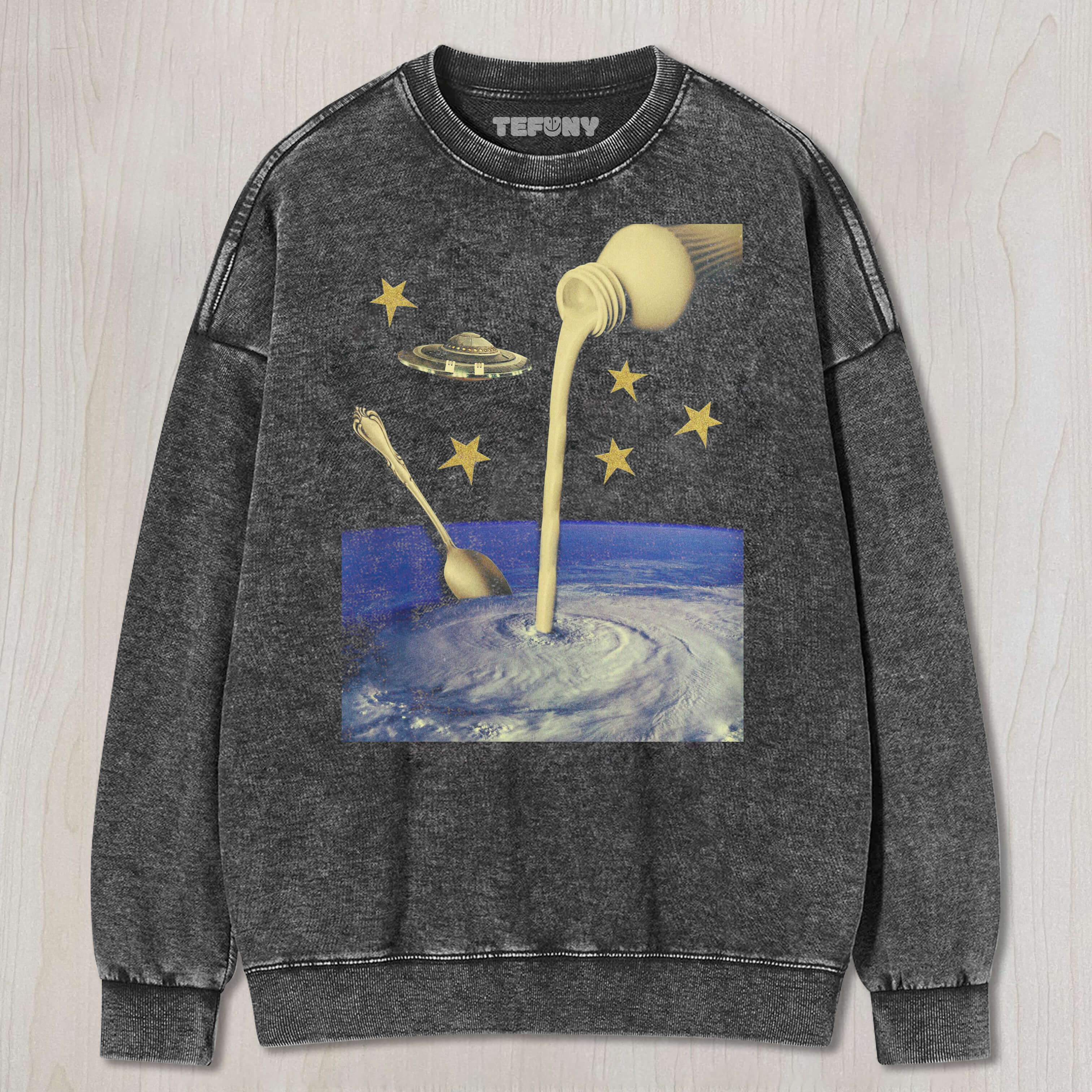 UFO USES CLOUDS TO MAKE BEVERAGES TEE & SWEAT & HOOD