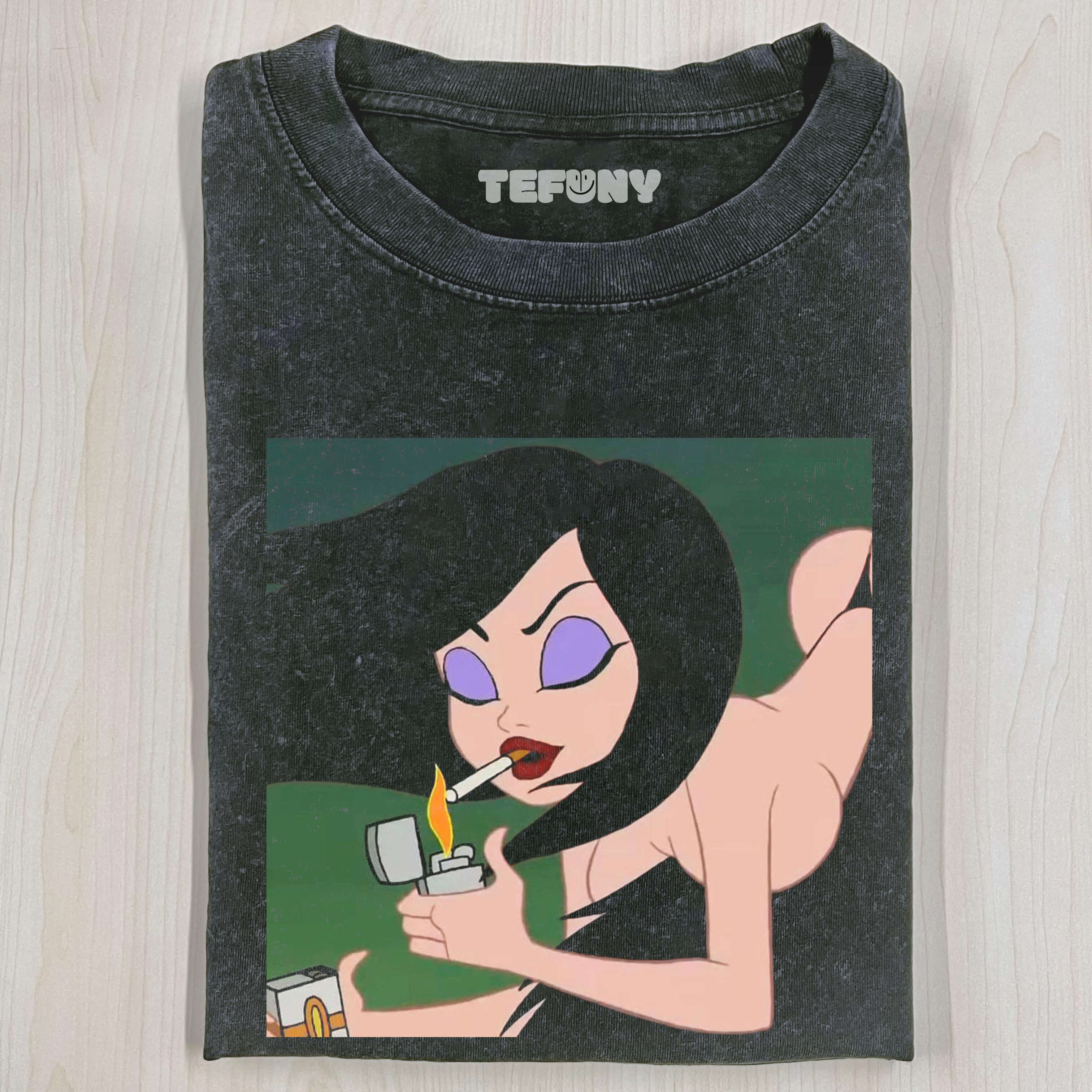 VELVET VON BLACK SMOKES T-SHIRT