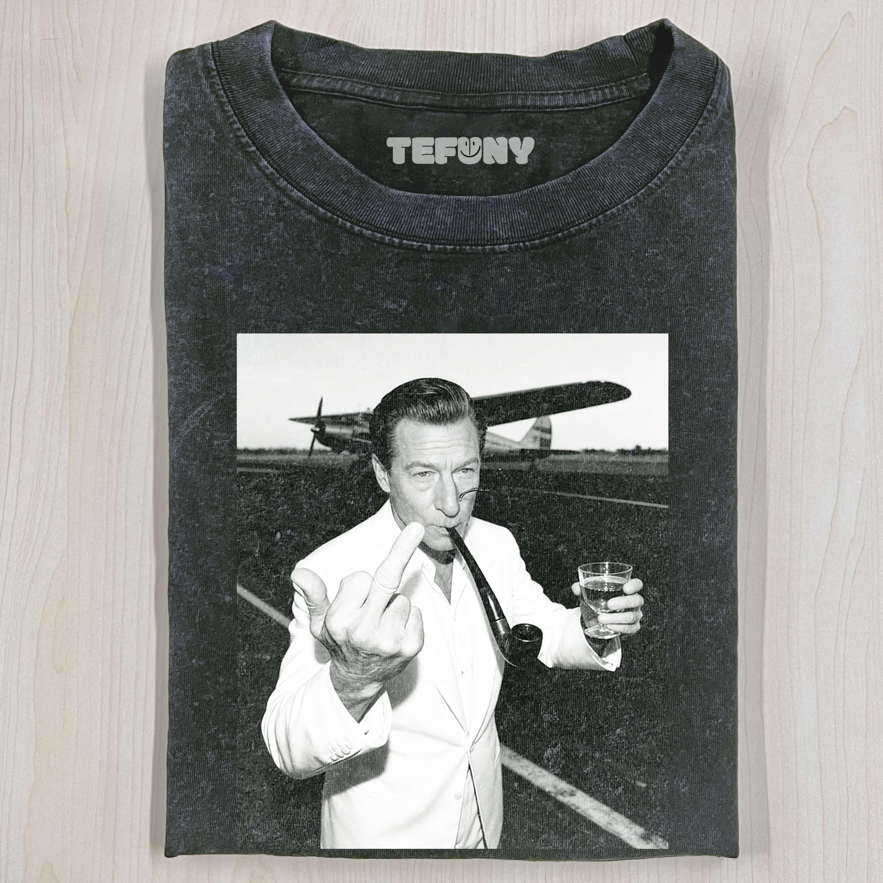 VINTAGE GRAPHIC T-SHIRT