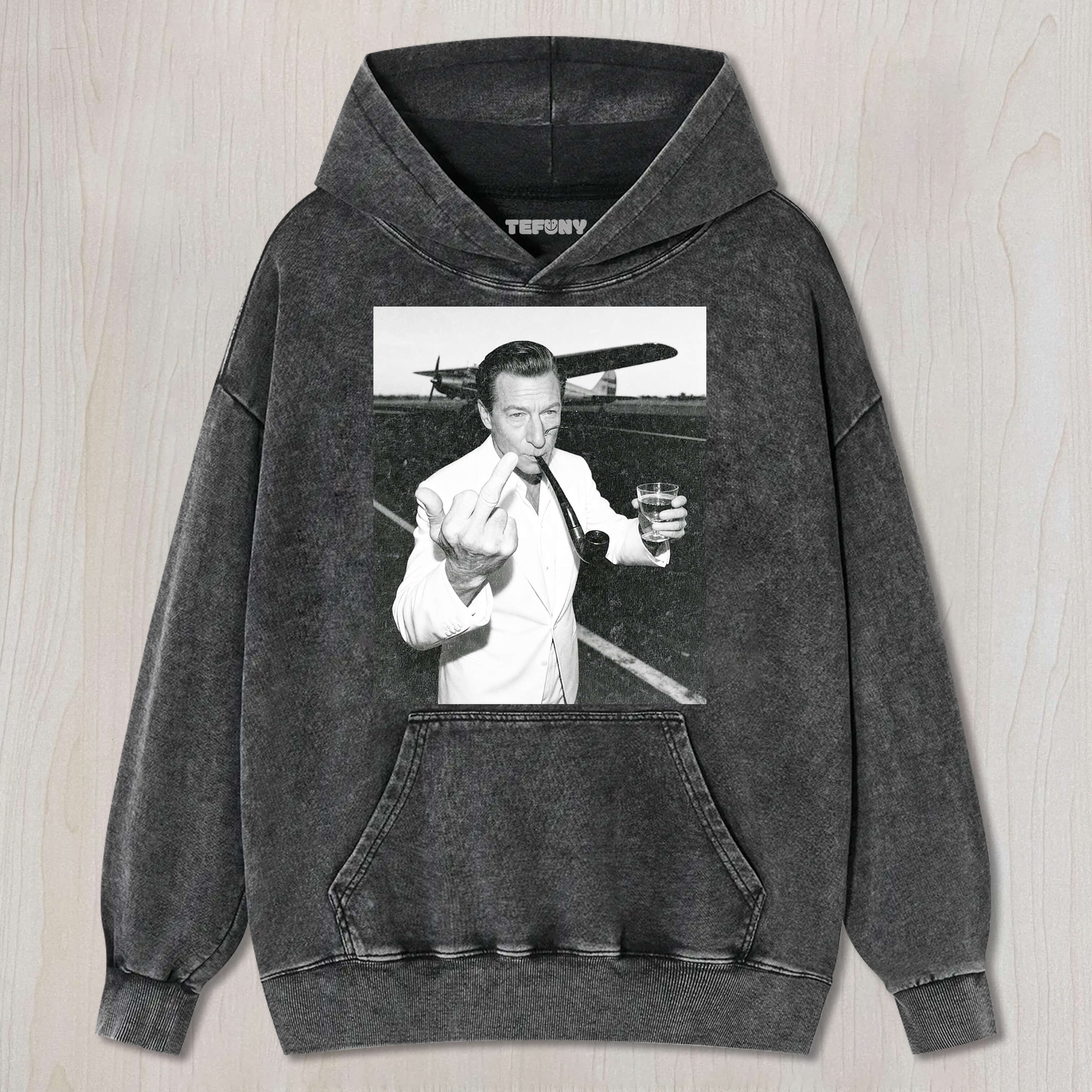 VINTAGE GRAPHIC T-SHIRT