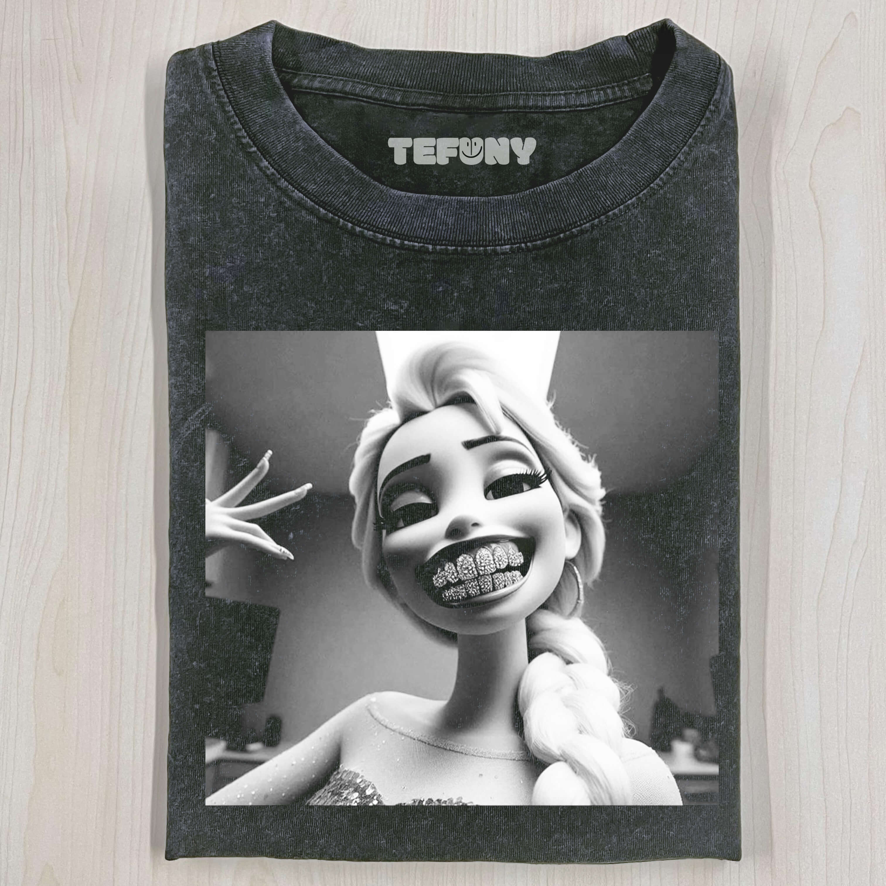 VINTAGE HAPPY PRINCESS T-SHIRT