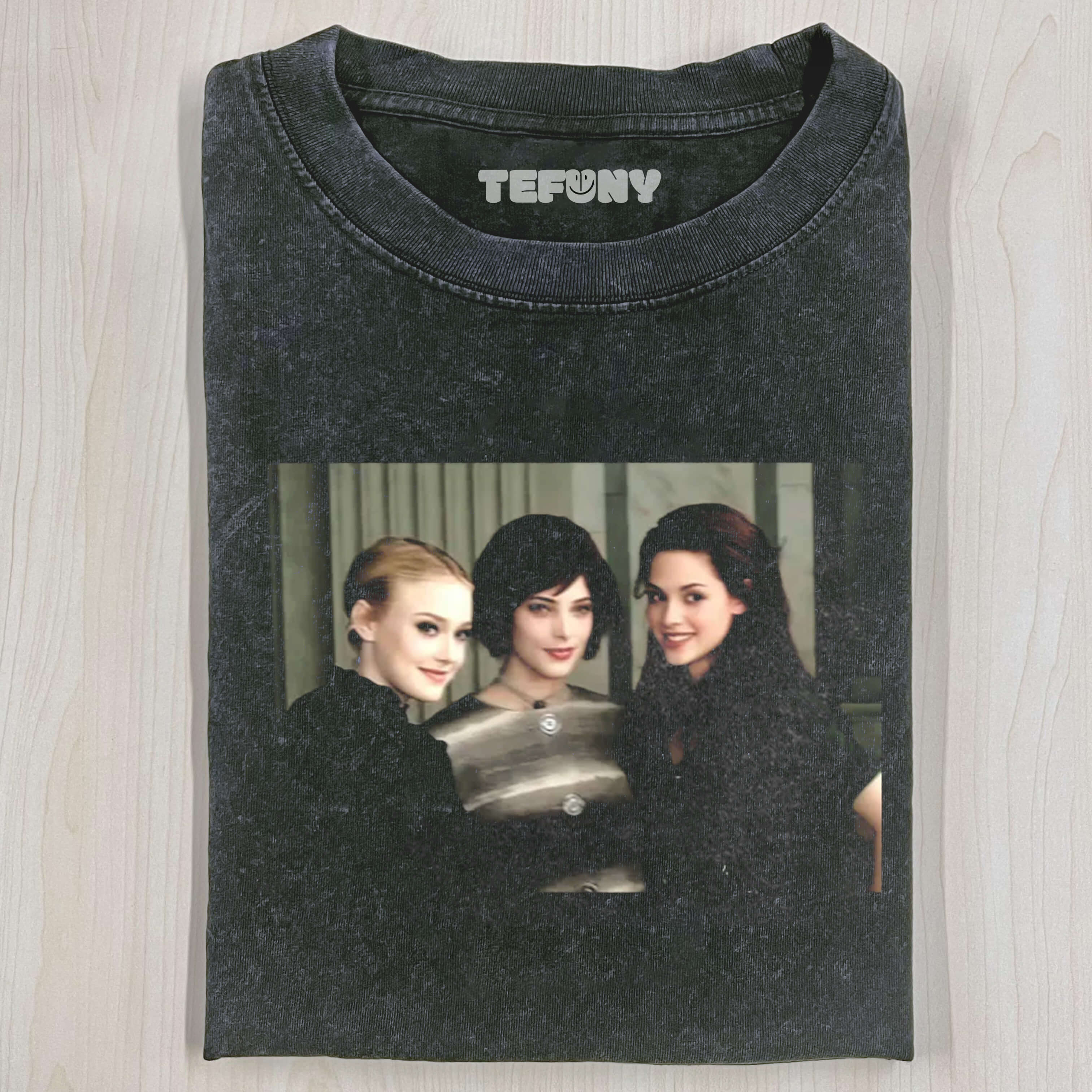 Vintage Style Jane Alice Bella T-shirt