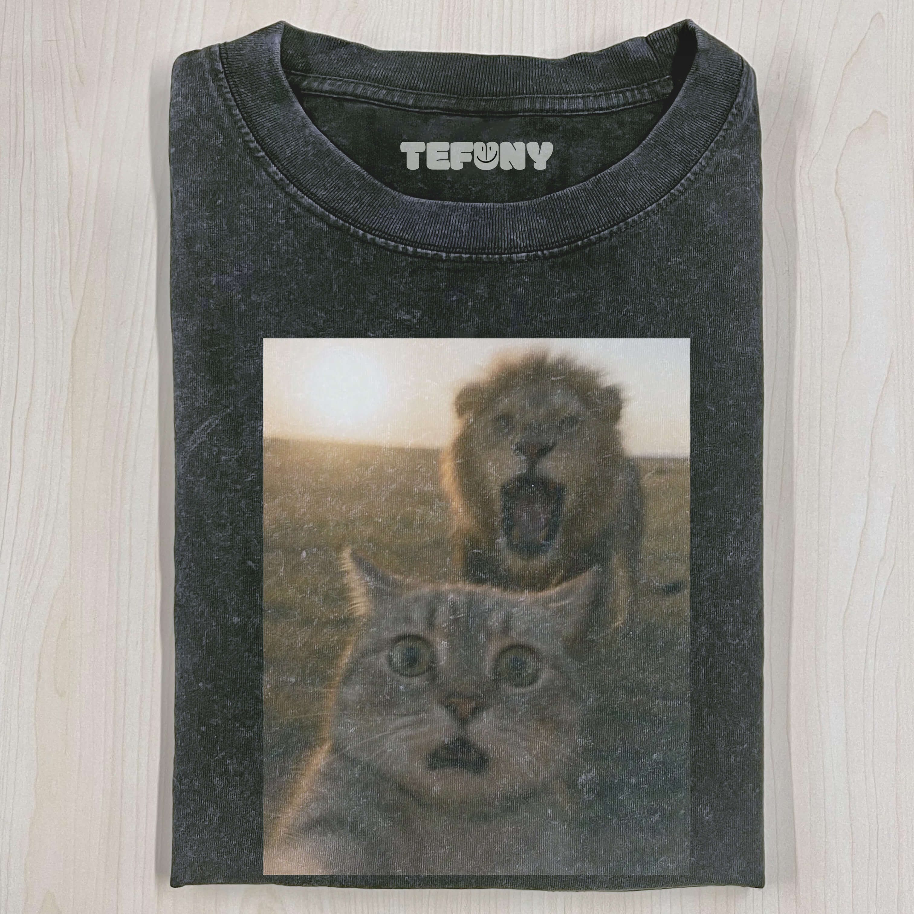 WACKY CAT N  T-SHIRT