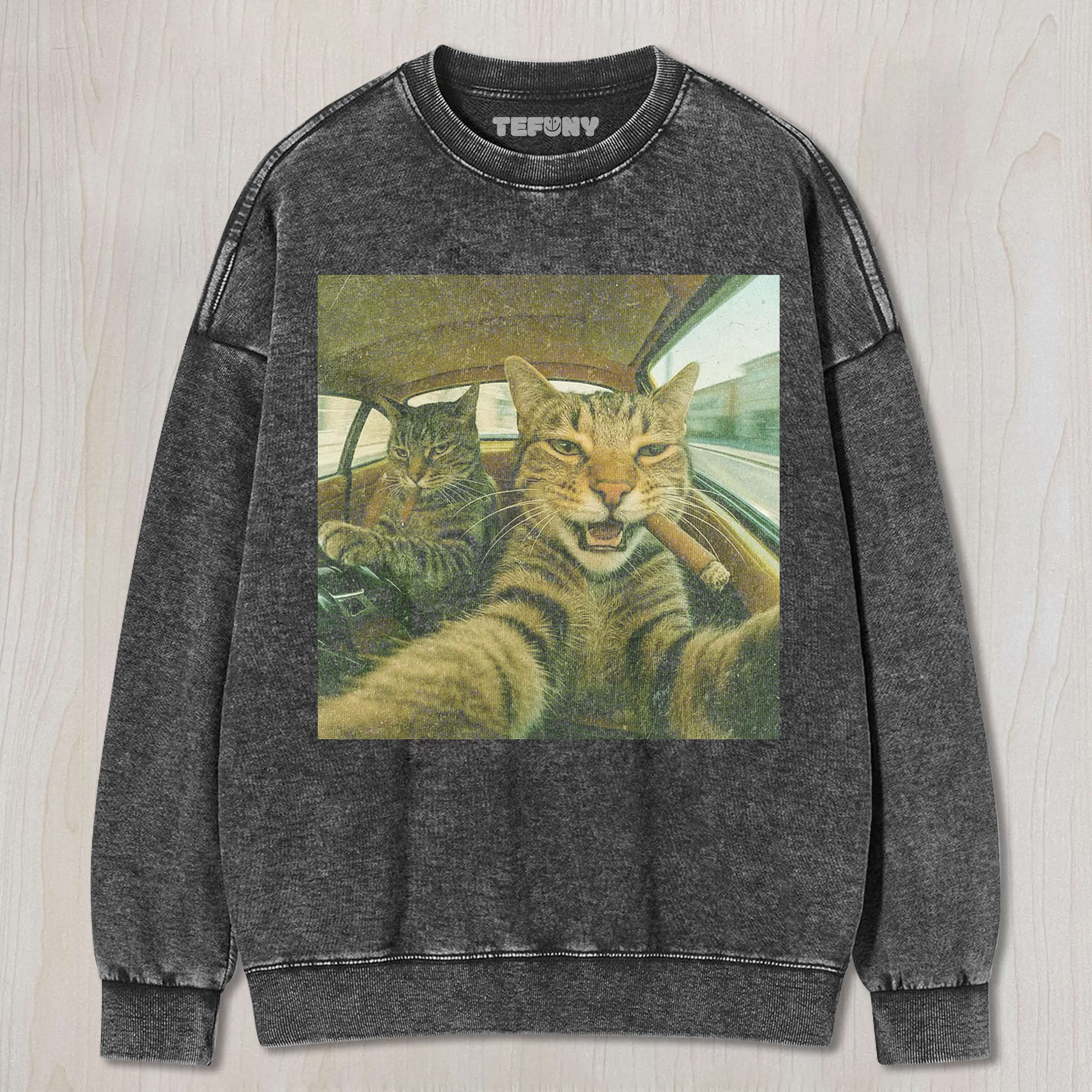 WACKY CAT T-SHIRT V8T-SHIRT & LONG SLEEVES & HOODIES