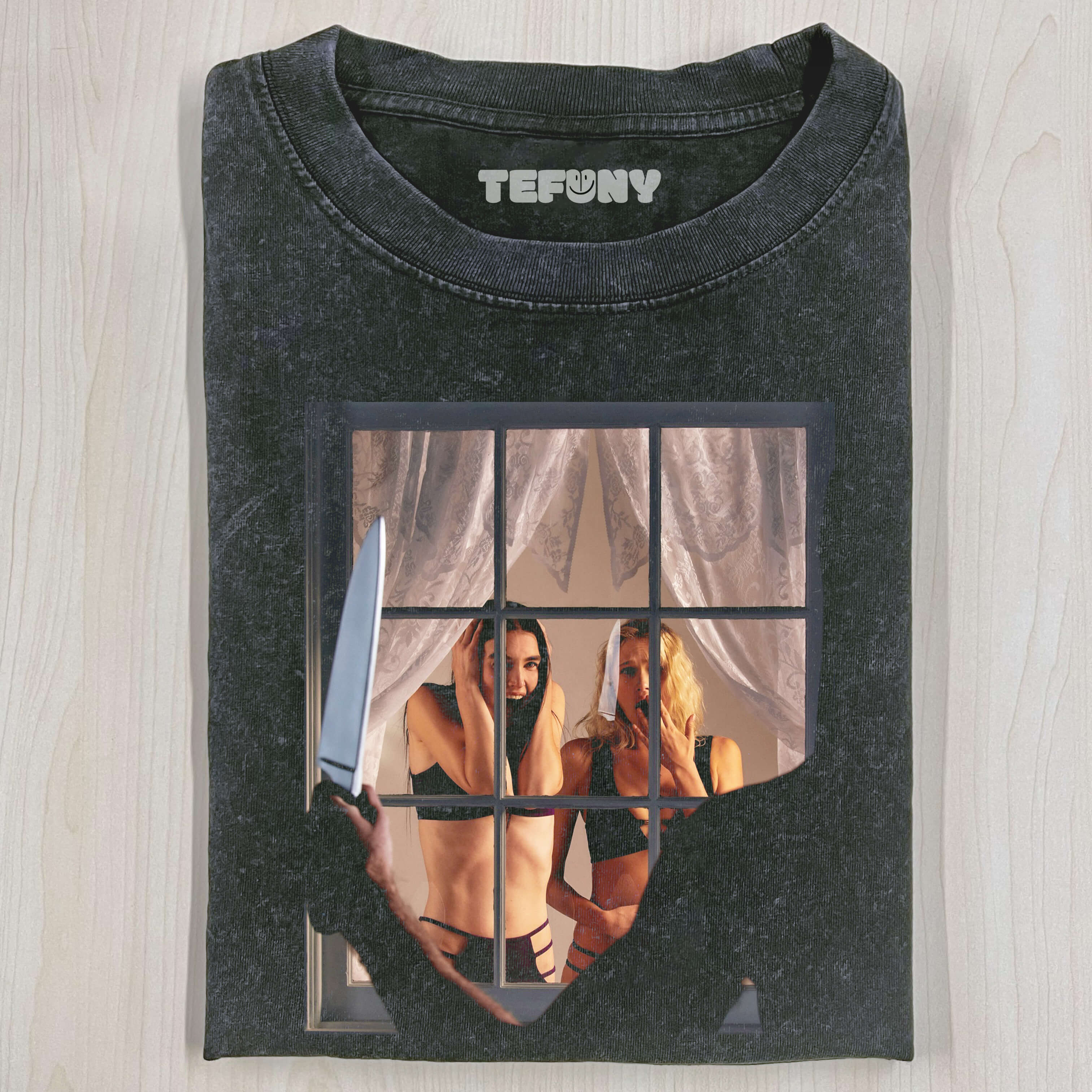 WOMAN_SCARED_T-SHIRT_V1